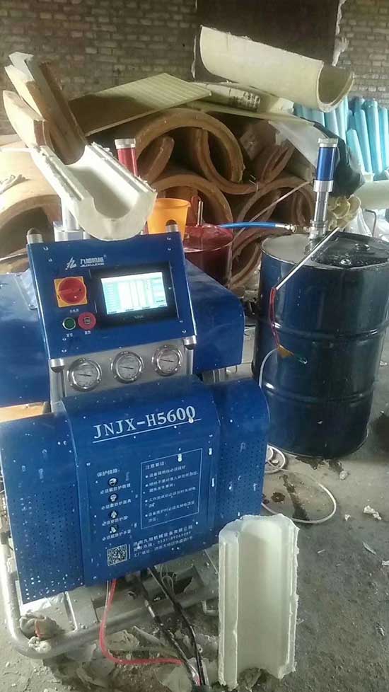 河北聚氨酯噴涂機(jī)(圖1) H5600(D)河北聚氨酯噴涂機(jī) 瓦殼澆注生產(chǎn)