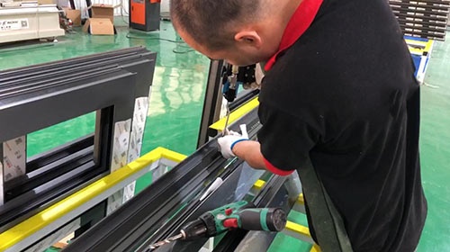 小型聚氨酯灌注發(fā)泡機器 多少錢(圖1) 小型聚氨酯灌注發(fā)泡機器  多少錢