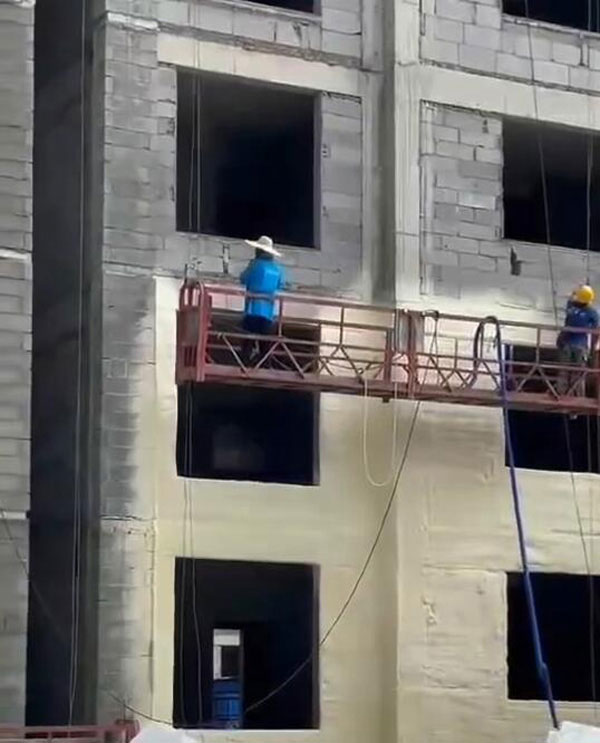 外墻保溫層聚氨酯發(fā)泡施工設(shè)備(圖2) 外墻保溫層聚氨酯發(fā)泡施工