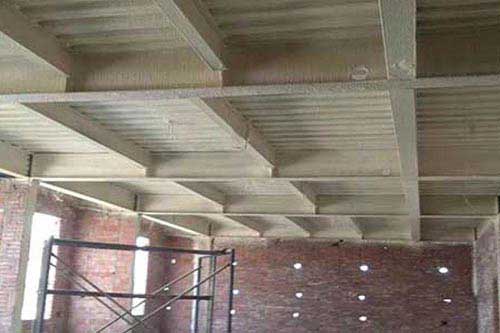 噴聚氨酯冷庫施工 濰坊保溫聚氨酯發(fā)泡機(圖2) 噴聚氨酯冷庫施工案例