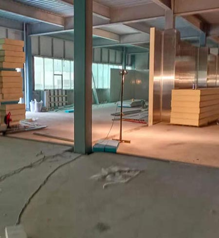 聚氨酯噴涂冷庫(kù)保溫(圖3) 聚氨酯噴涂冷庫(kù)保溫施工案例