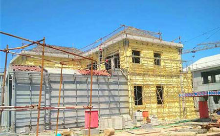 外墻墻面發(fā)泡保溫是什么材料 聚氨酯噴涂機(圖2) 聚氨酯硬泡外墻墻面發(fā)泡保溫案例